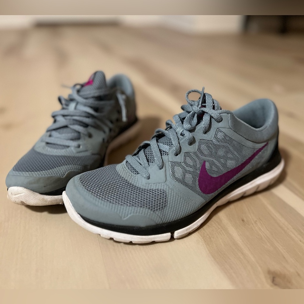 Nike Flex Run size 8 women’s